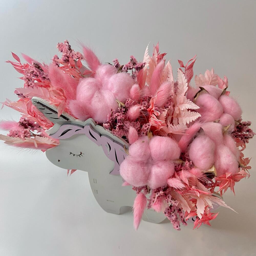 Сухоцветы в кашпо «единорог»/ композиция из сухоцветов в деревянном ящике Сухоцветы в кашпо «единорог»/ композиция из сухоцветов в деревянном ящике